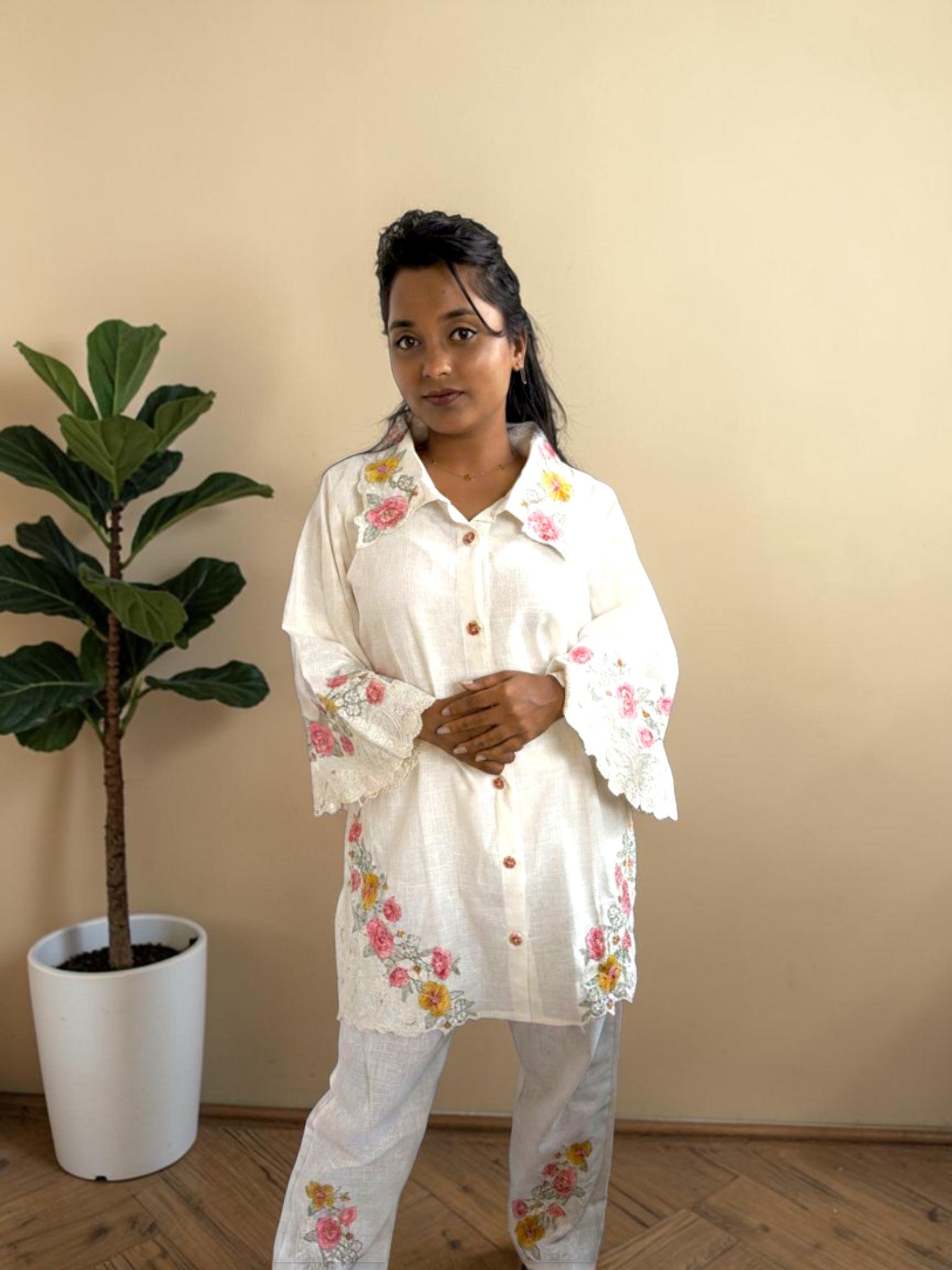 Rose Garden Embroidered Co-Ord Set — Ivory Linen (2-Piece)