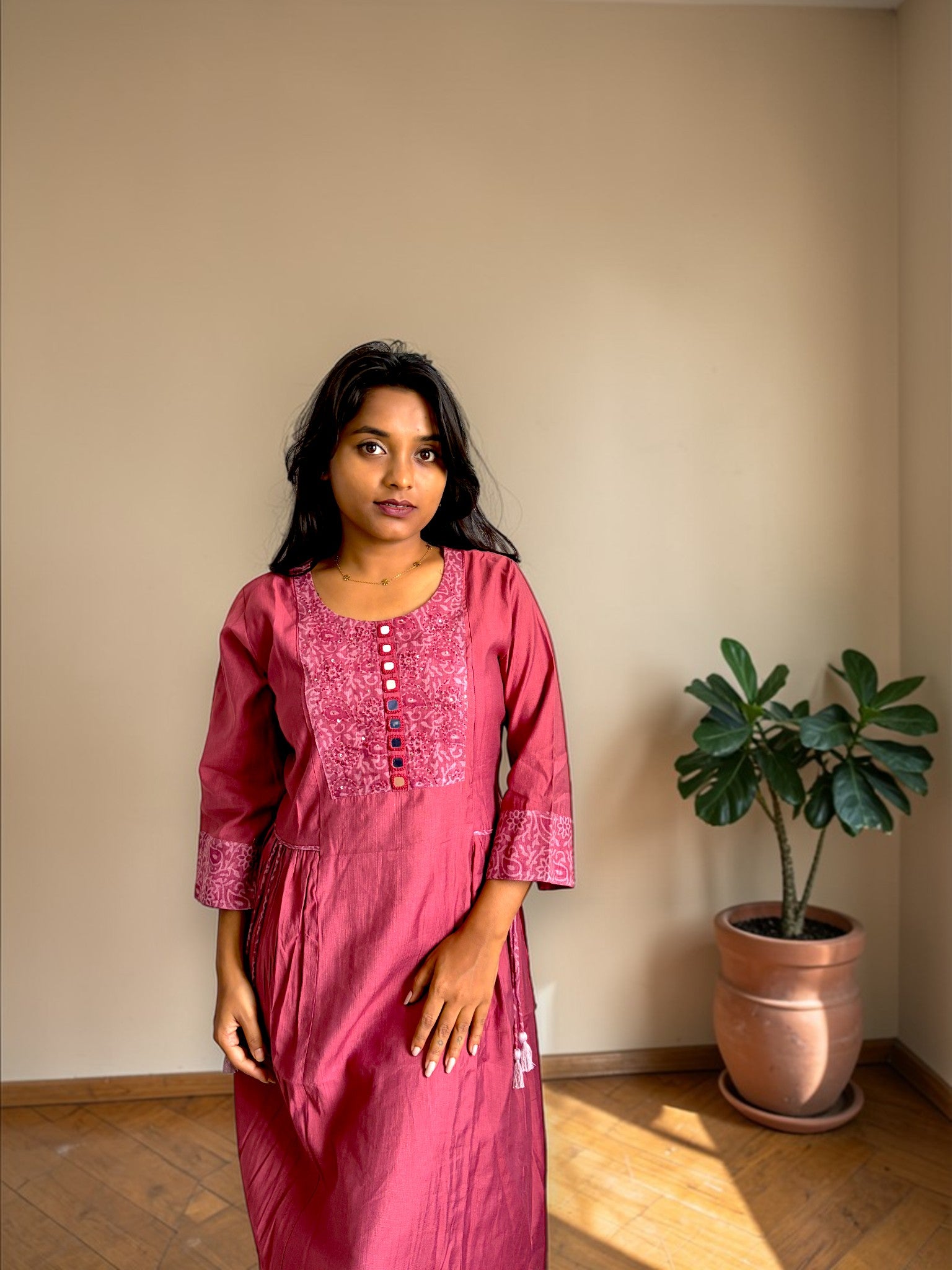 Gulkand Mirror Work Kurta — Dusty Rose