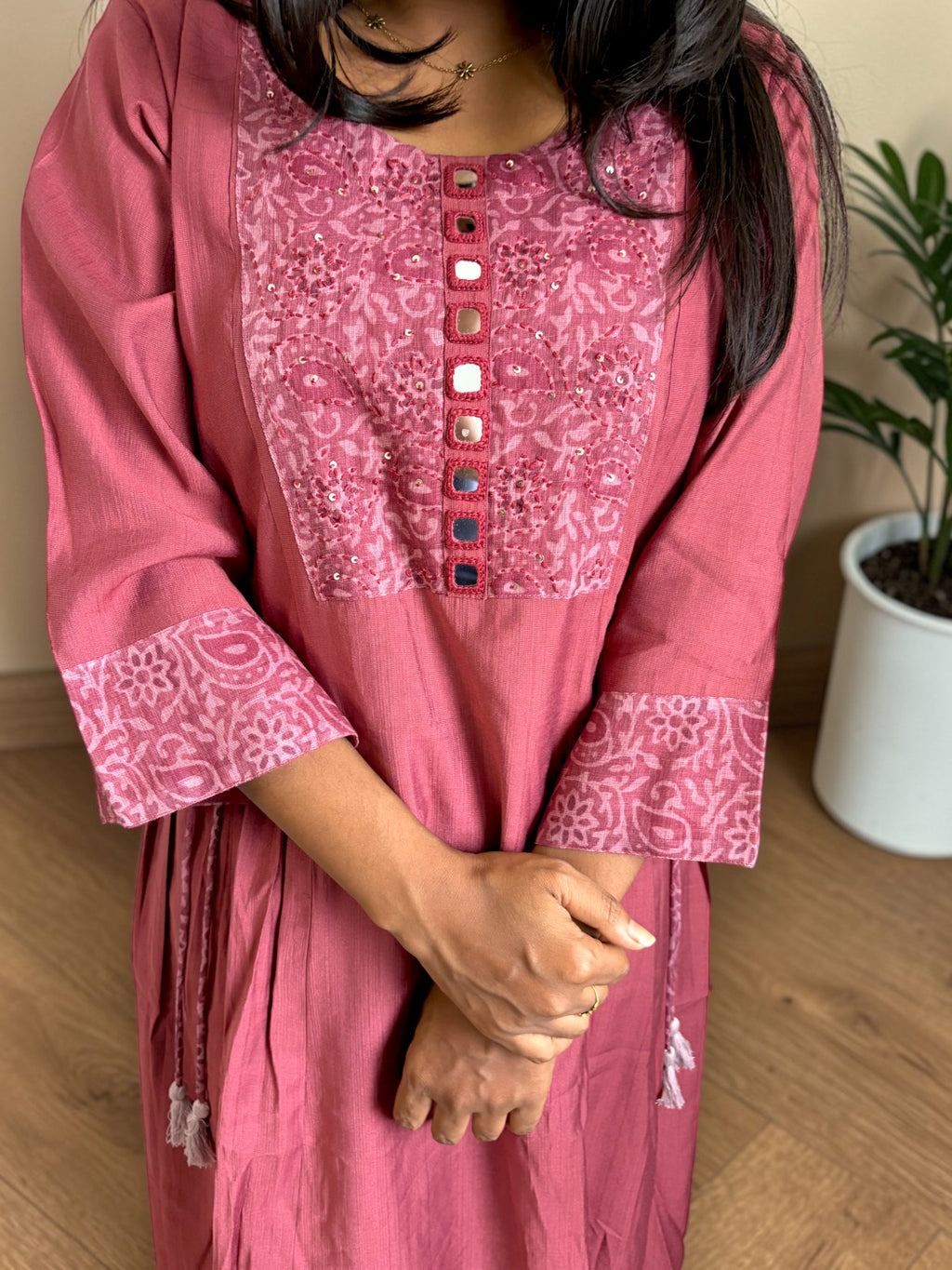 Gulkand Mirror Work Kurta — Dusty Rose