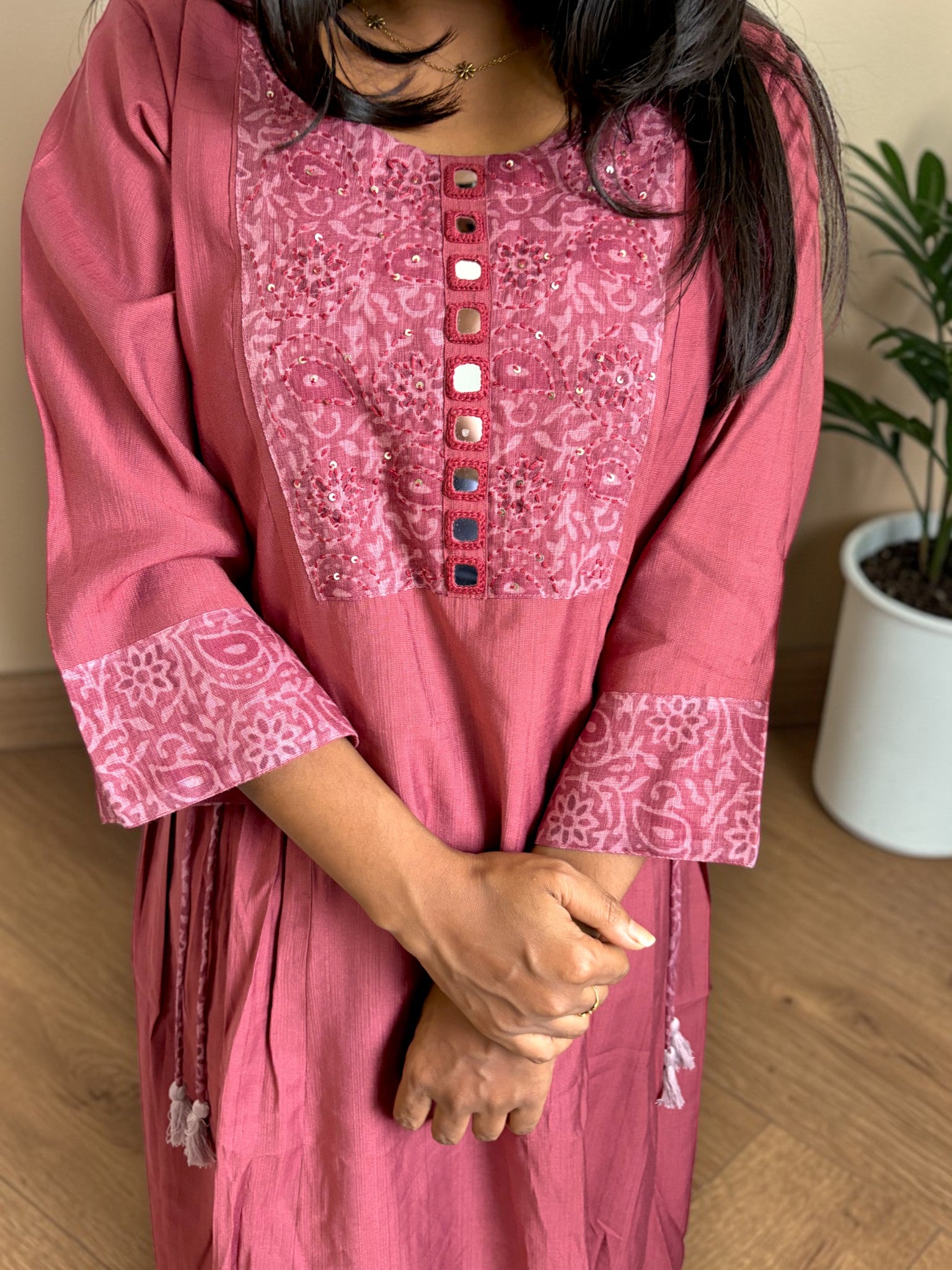 Gulkand Mirror Work Kurta — Dusty Rose